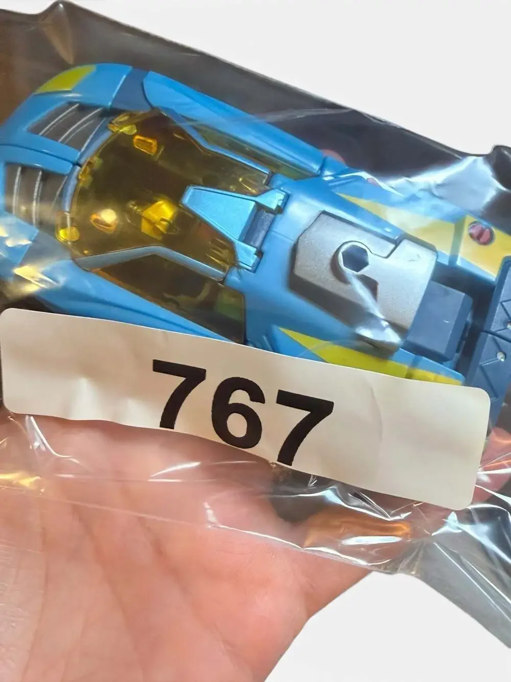 Hasbro Transformers Cybertron Deluxe Class Hot Shot Action Figure